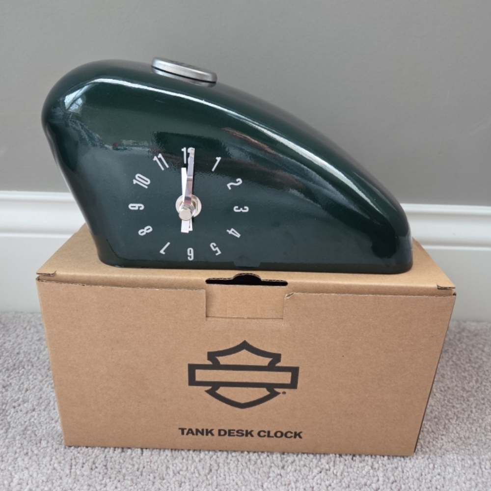 Harley-Davidson Green Tank Desk Clock